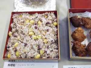 千本イチョウの中馬さんはぎんなんおこわ