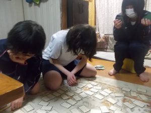 小学生相手に気合いが入っています。