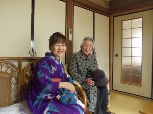 ８７歳、教え子に連れられて