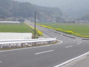 垂水フェリ―から猿ヶ城への一本道