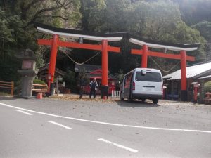 諏訪神社の鳥居
