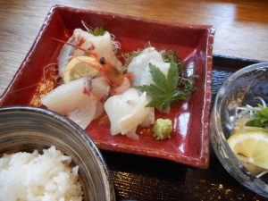 港家たるみずのランチ-刺身御造り